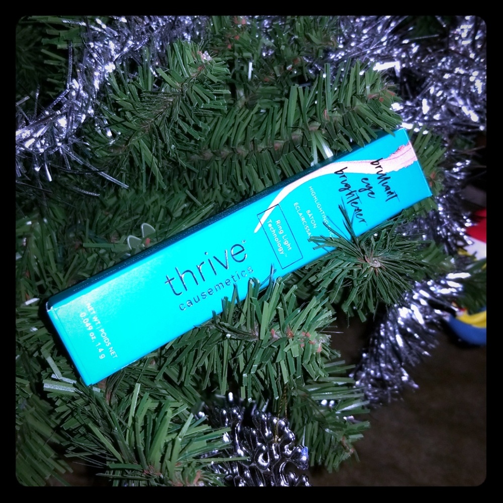 Thrive Causemetics Brilliant Eye Brightener